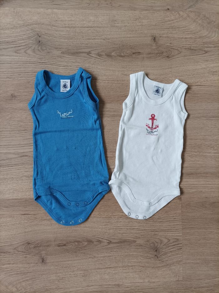 Lot de 2 bodies sans manches 3 mois