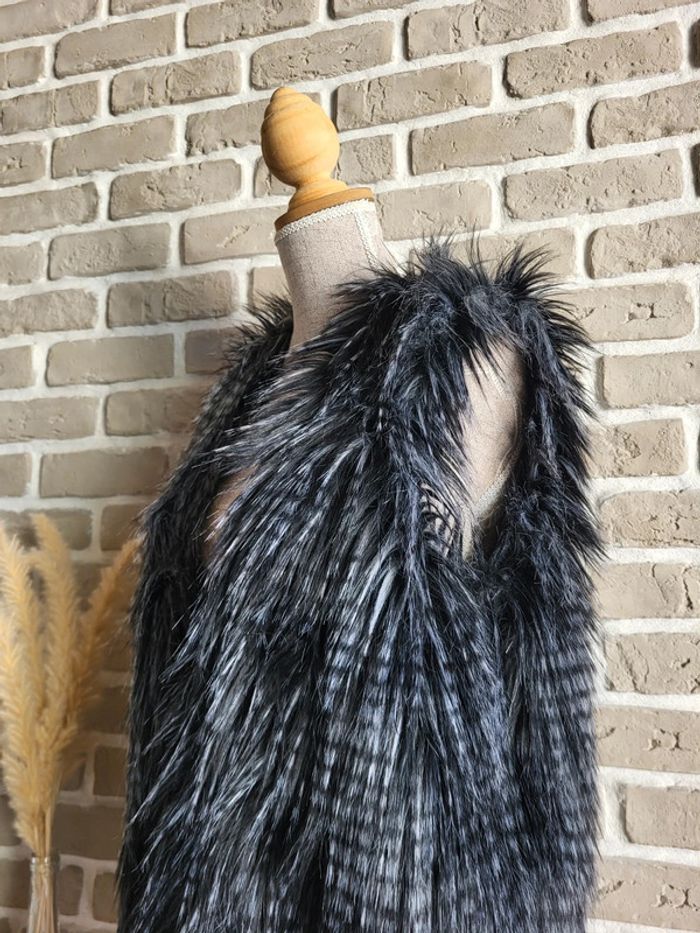 Incroyable veste sans manches en fausse fourrure H&M - photo numéro 10