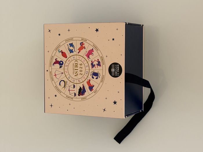 Coffret Officiel – Collection ASTRO 2026 – 12 pièces de 5€ - photo numéro 2