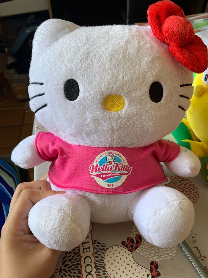 Hello kitty peluche