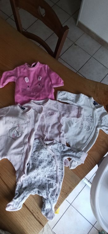 Lot vêtements naissance