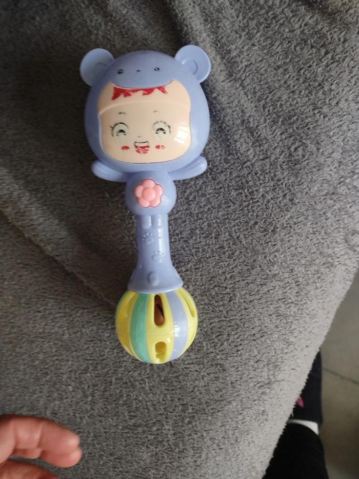 Jouet d'éveil Hochet avec grelot