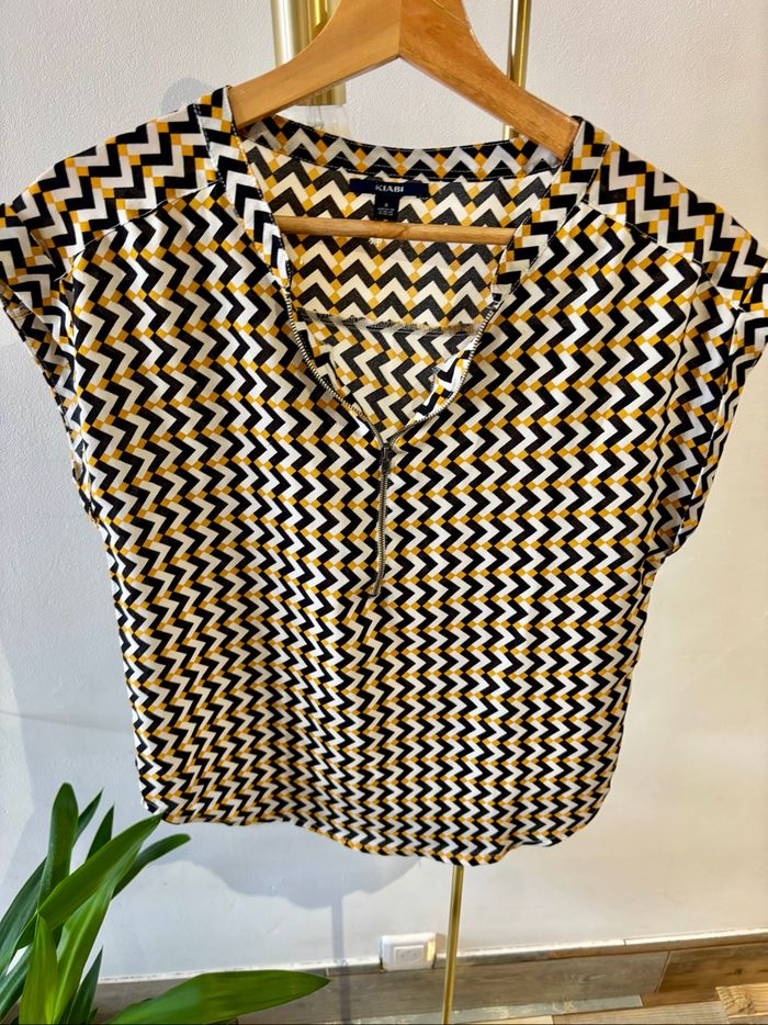Blouse manches courtes taille S - photo numéro 3