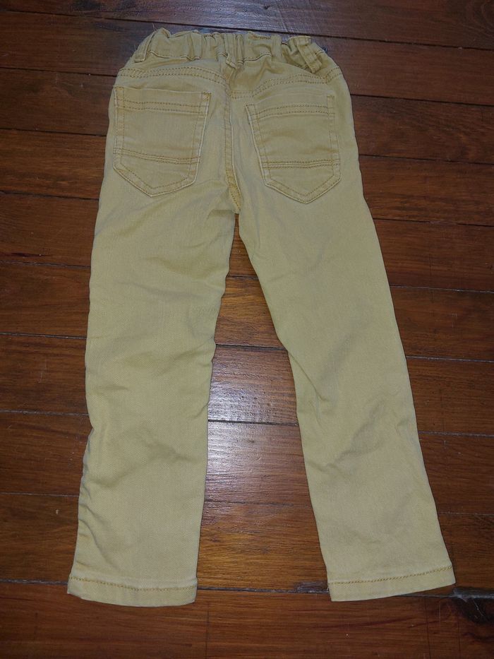 Pantalon jaune - photo numéro 2