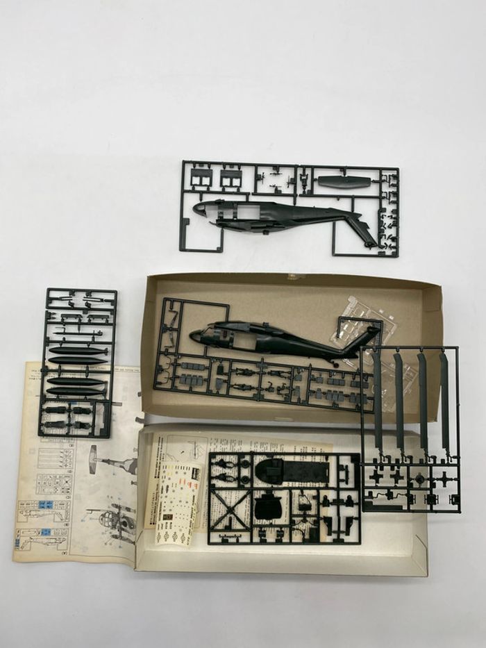 Maquette Hasegawa Night Hawk sikorsky hh-60D - photo numéro 2