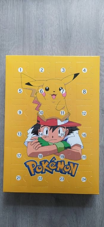 Calendrier de l'avent pokémon jaune Pikachu et ses figurines