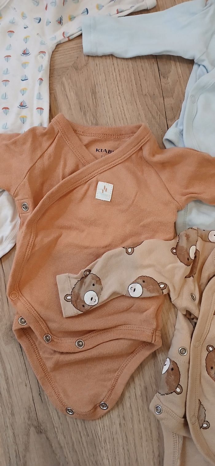 Lot 4 bodies manches longues - photo numéro 4