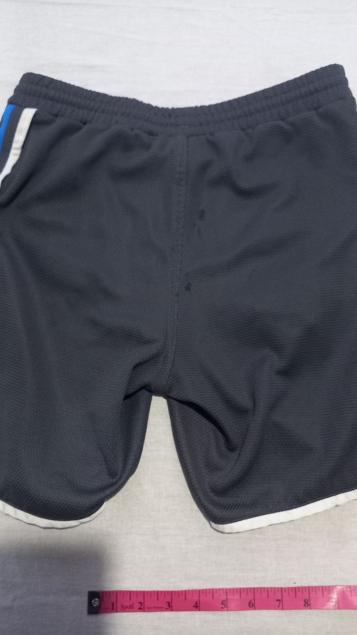 Short vintage Adidas brodé et empiècement the brand With the three stripes vintage pièce rare - photo numéro 6