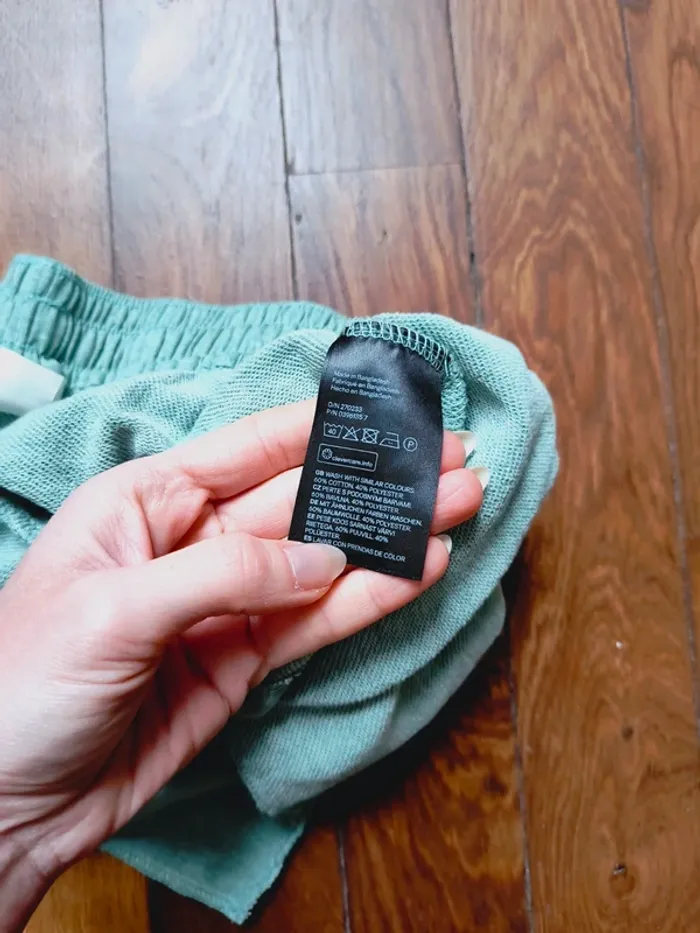Short H&M taille XS - photo numéro 6