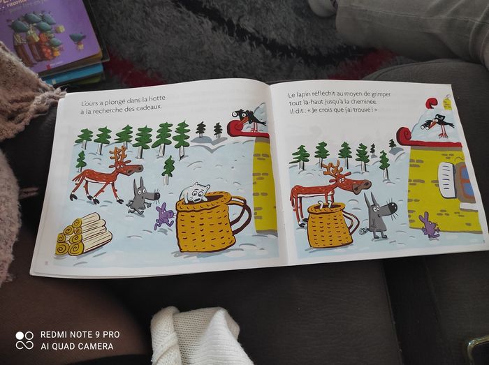 Livre Petit loup le Noël du père Noël - photo numéro 2