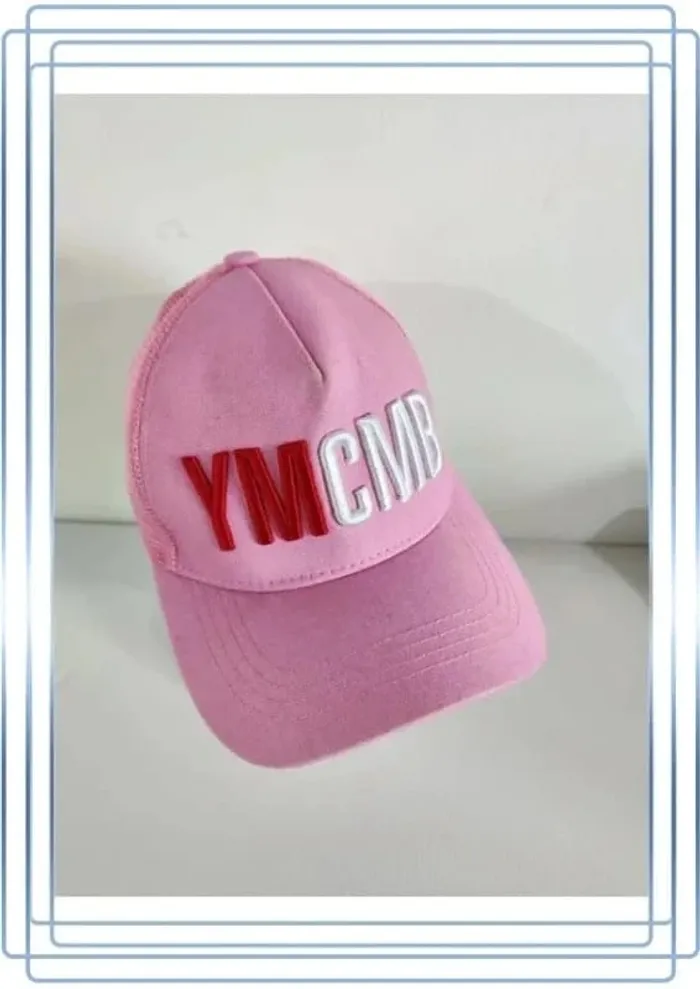 Casquette rose Ymcmb, très bon état