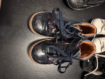 Chaussures vernies GBB