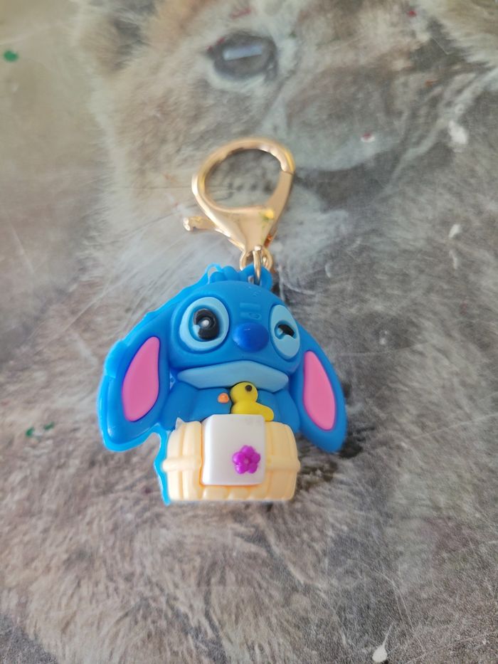 Porte clé stitch Disney neuf
