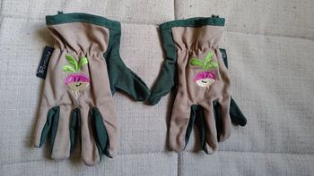 Gant de jardinage enfant 