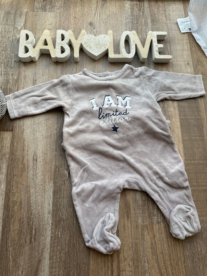- Pyjama - 3 mois - Très bon état