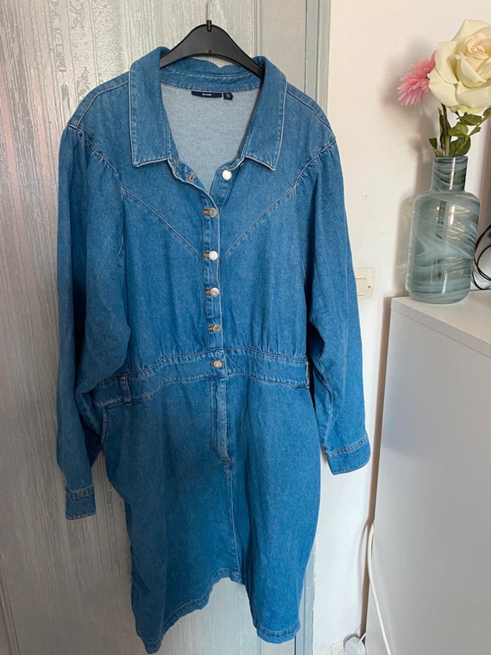 Robe en jean structure