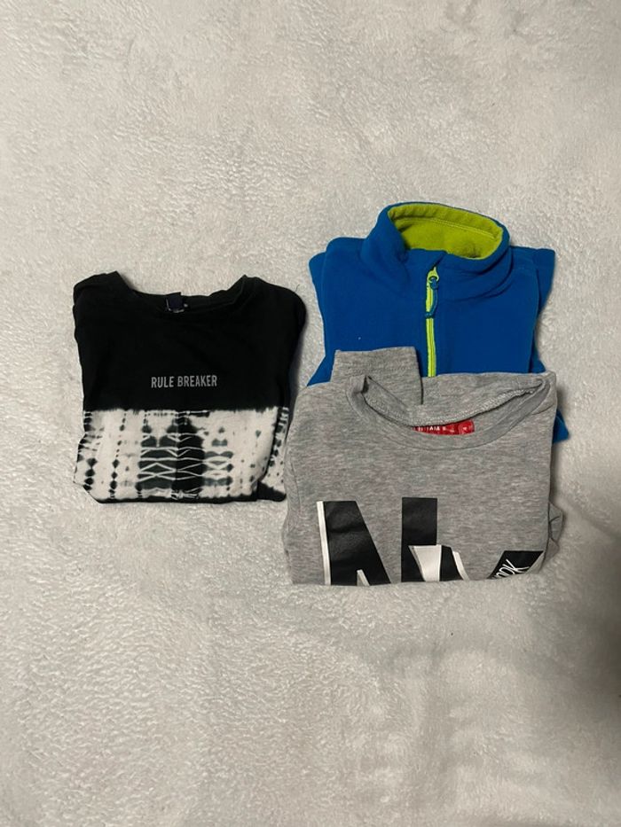 Lot de vêtements taille 4 ans - photo numéro 2