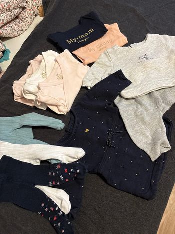 Lot vêtements fille 1 mois (11 pièces)