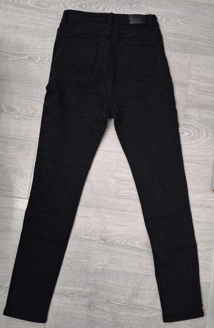 Jean slim - photo numéro 3