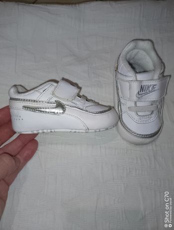 Nike chaussures baskets blanches mixte