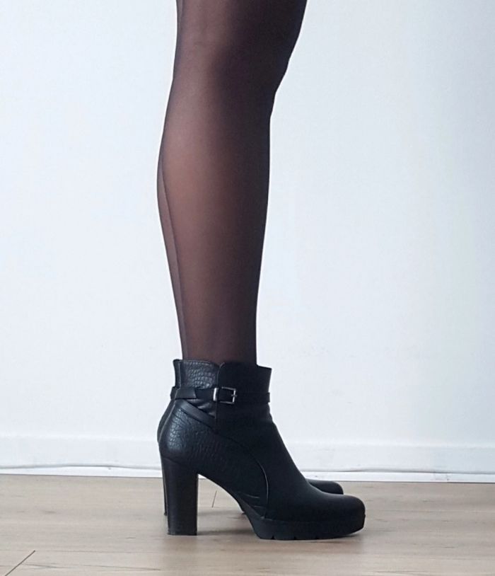 Bottines noires à talons
