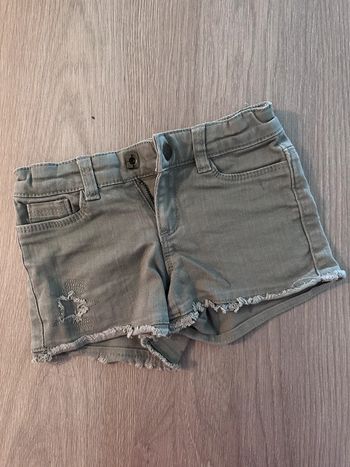 Short tape à l’œil 3ans