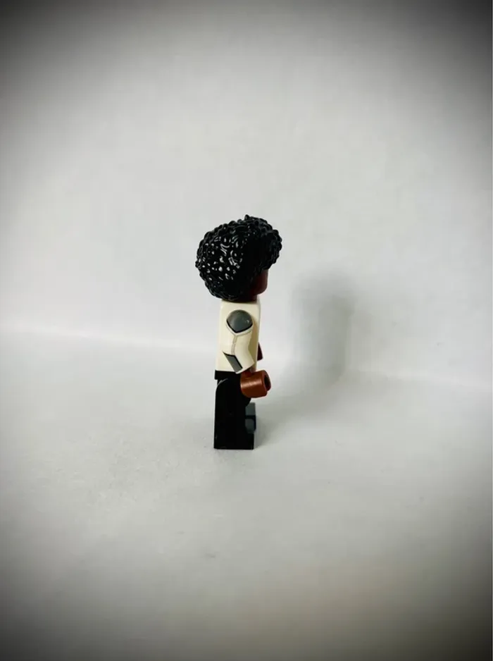 Minifigurine LEGO Marvel Studios 71031 – Monica Rambeau (Personnage n°3) - Très bon état - photo numéro 4