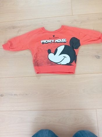 Pulls  Mickey