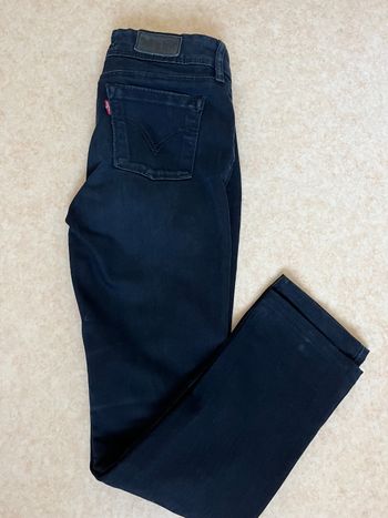 Jeans homme Levis 571 slim fit 38 bleu foncé en très bon état Taille w29L32