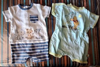 Lot 2 combinaisons bébé 3 mois