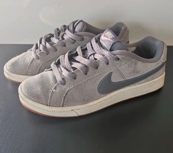 Nike Court Royale Suede – Gris clair, taille 37,5