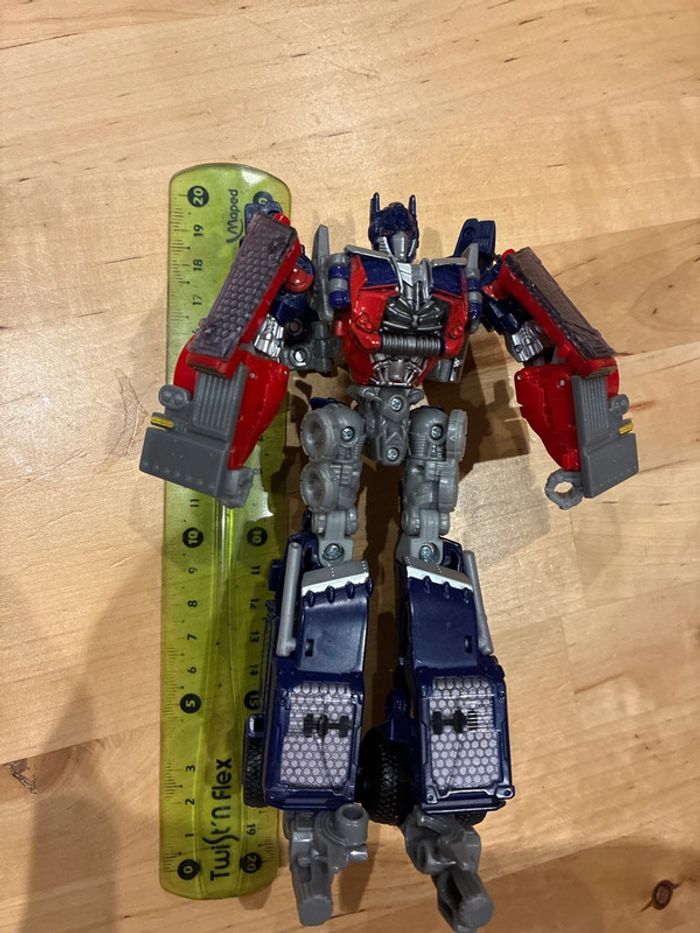 Figurine transformers Optimus Prime - photo numéro 9