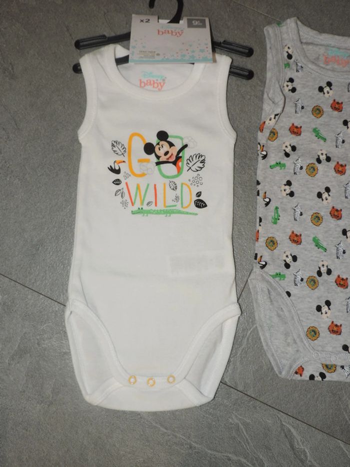 2 bodys mickey disney baby taille 9 mois neuf - photo numéro 2