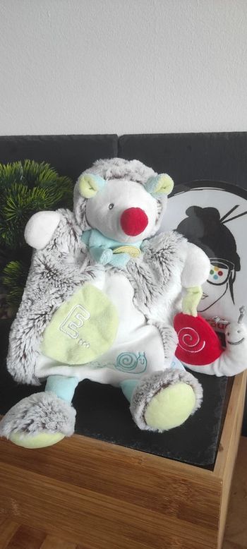Doudou Marionnette hérisson Baby nat Gaston gris vert bleu escargot E bn0282 douillette