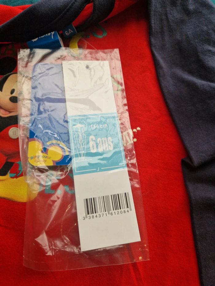 Tee-shirt manche longue rouge - photo numéro 5