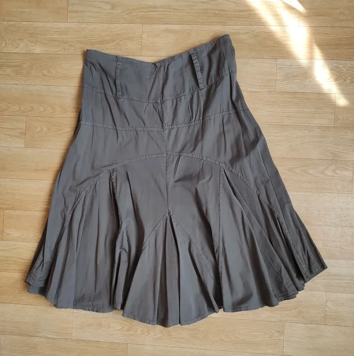 Jupe mi-longue Taupe