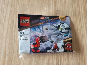 Lego spiderman le combat du pont neuf
