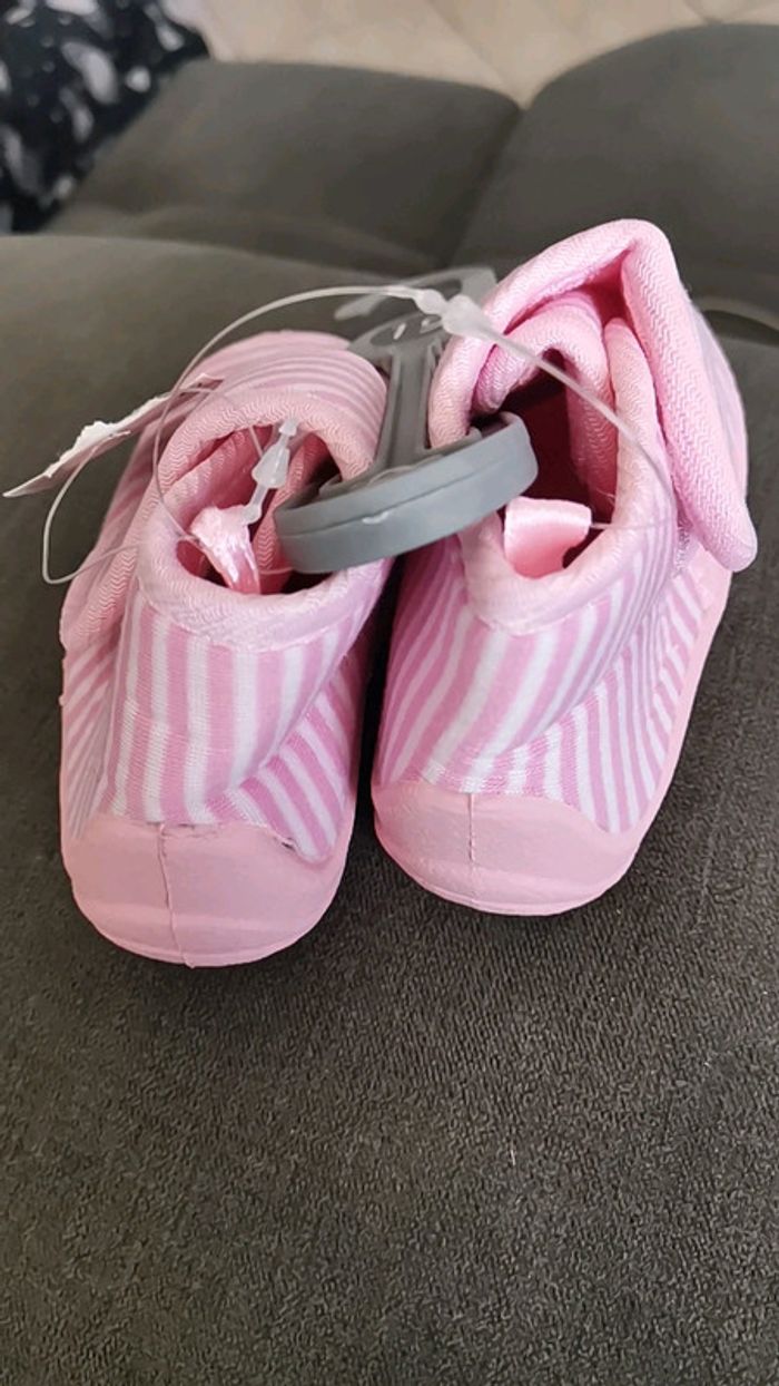 Chaussons bébé souris taille 19 neufs - photo numéro 5