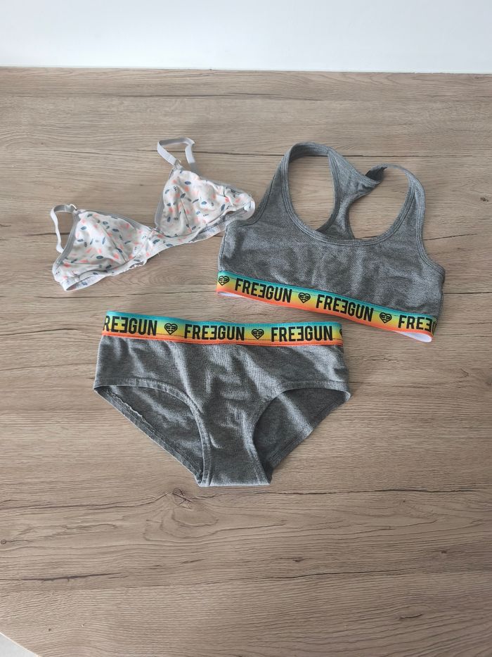 Ensemble sous vêtements 14/16 ans 85