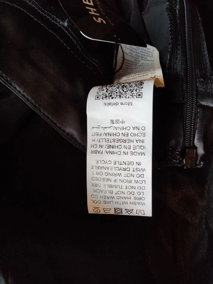 Pantalon short noir satin taille S/36 Shein - photo numéro 8