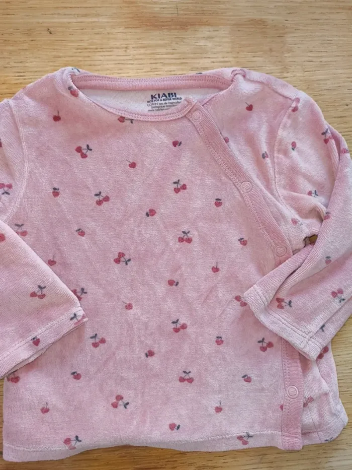 Haut de pyjama Kiabi fille 12 mois excellent état - photo numéro 2