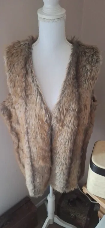 Gilet fausse fourrure 42/44 #F42XL-047