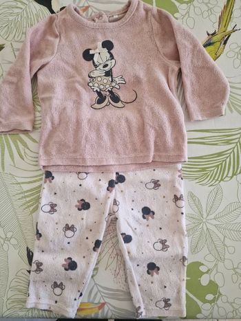 Pyjama 2 pièces taille 12mois