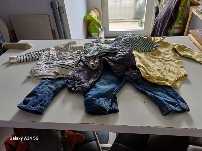 Lot de vêtement 9 mius 3 pantalon 1 bidy/ polo et 2 polo - photo numéro 5