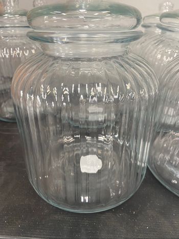 Bonbonnière en verre neuf