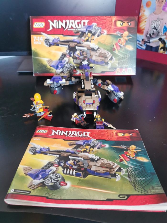 Lego ninjago l'hélicoptère de Condrai 70746