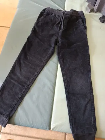 Pantalon velours okaidi 10 ans