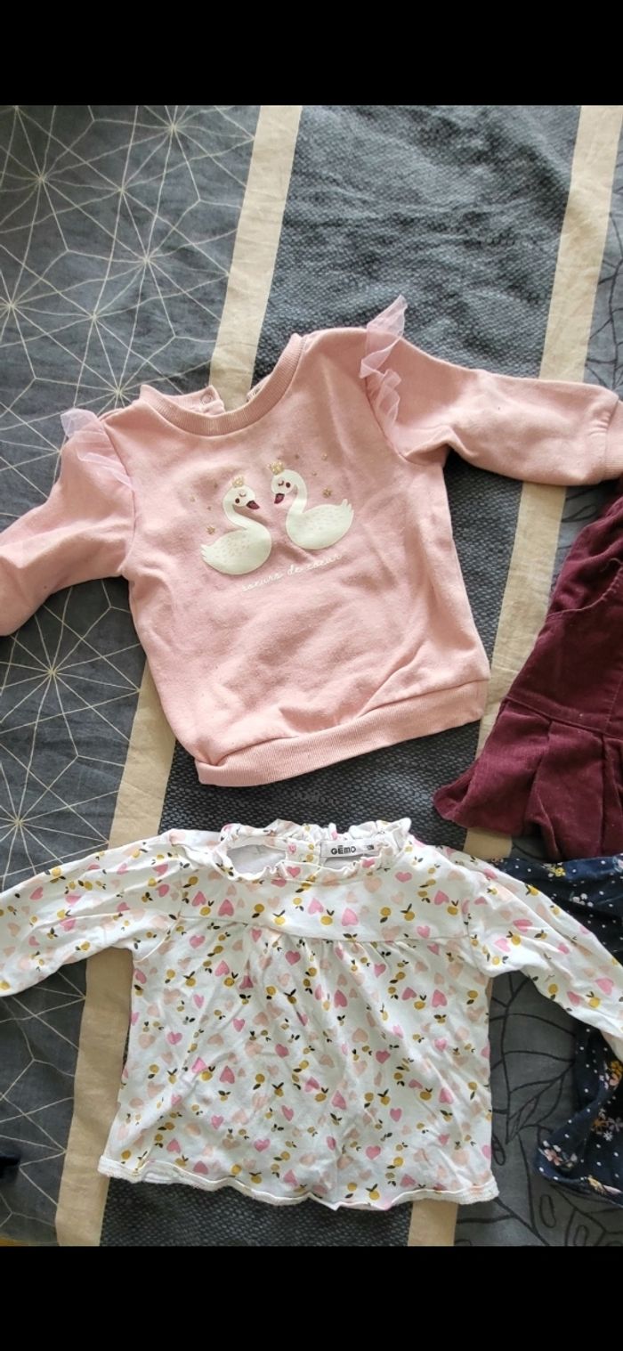Lot vêtement fille 12mois - photo numéro 2