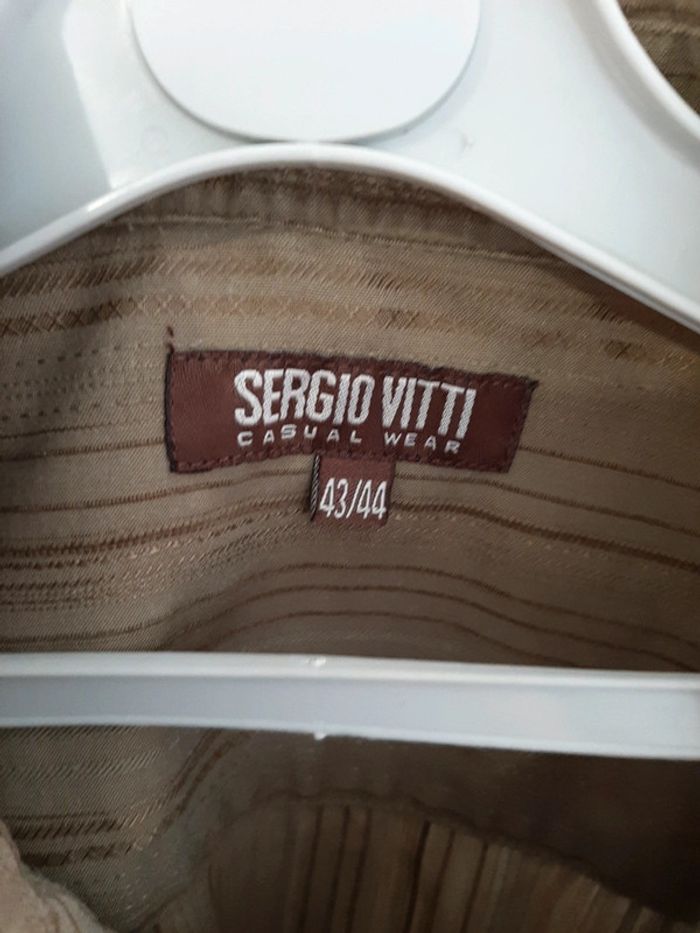 Chemisette taille 43/44 - photo numéro 2