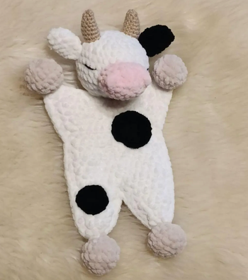 🐄 Mini Doudou Vache au crochet – Fait main avec amour 🧶🤍